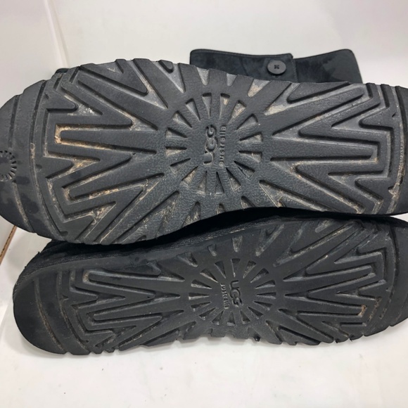 UGG BUTTON BOOT SIZE SIZE US 9 USED - Picture 3 of 8
